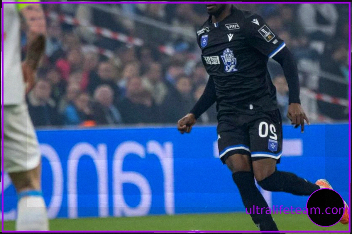 Sinaly Diomandé sufrió un esguince de hombro en el amistoso contra Sochaux
