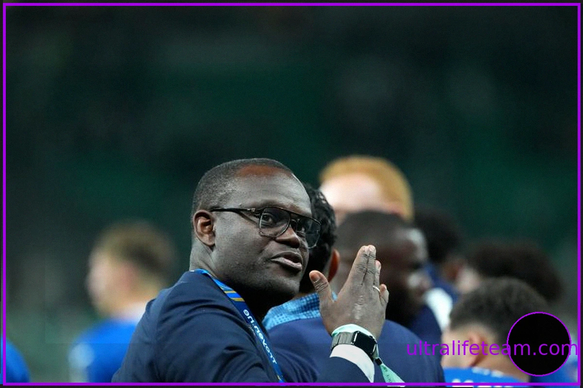 La montée en Ligue 1 : un catalyseur pour les projets de l'ESTAC, selon Edwin Pindi